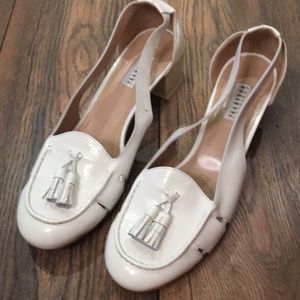 Cute Cream patent leather dress shoes